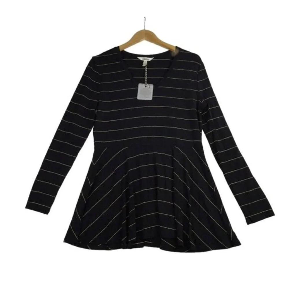 New‎ Matilda Jane Enjoy the Party Peplum Top size Medium Black/Gold